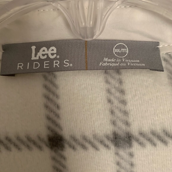 Ivory Plaid Button-Up Shirt - Picture 3 of 5